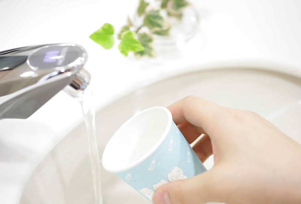 当院で使用している水は、すべて活水器により除菌されております。